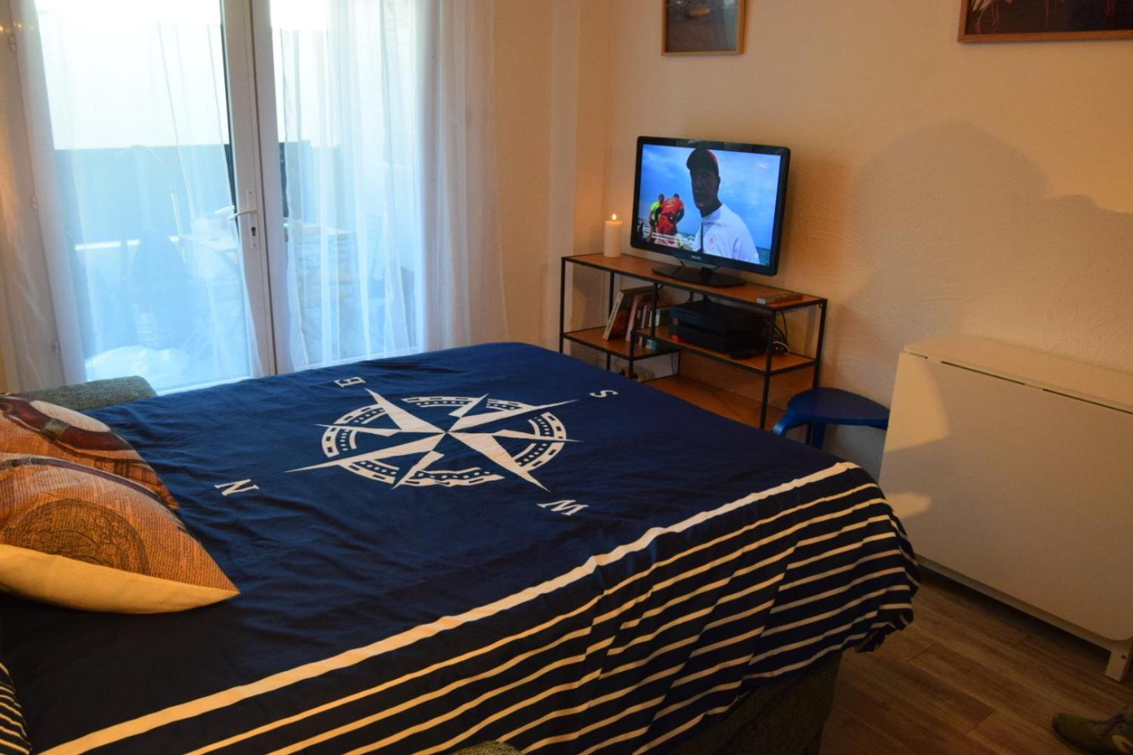 Apartment L' Escale 50m ,clim, Wifi, Box Tv *